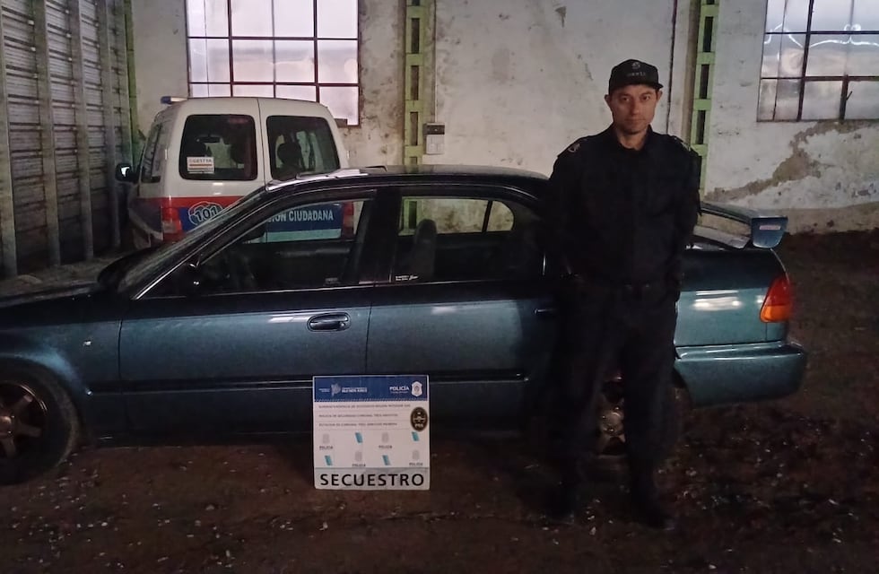 Tres Arroyos: menor evadió un control vehicular, chocó a un patrullero, escapó y fue aprehendido