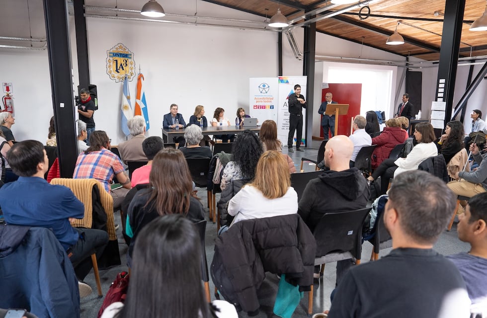 Comenzó la jornada “Política para el logro de una Provincia accesible”