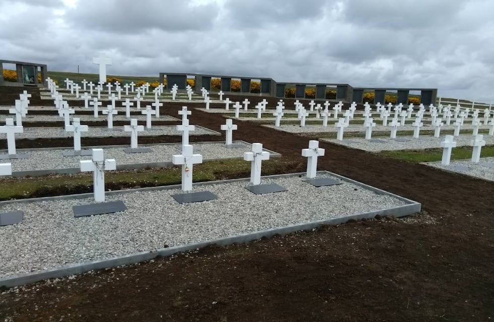 Identificaron los restos de cuatro soldados argentinos inhumados en las Islas Malvinas