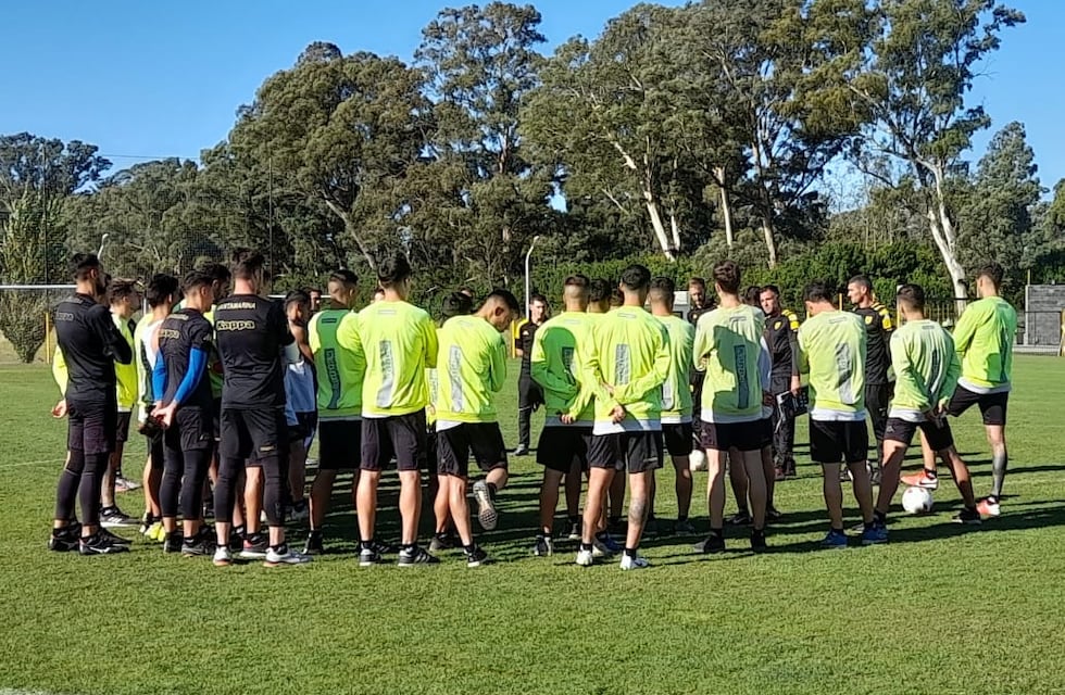 Santamarina de Tandil, perdió 4 a 0 ante Nueva Chicago por la fecha 13 de la Primera Nacional