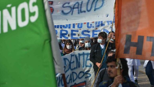 Los agentes de salud pública reclaman un aumento salarial del 45 por ciento. (Pedro Castillo/ archivo)
