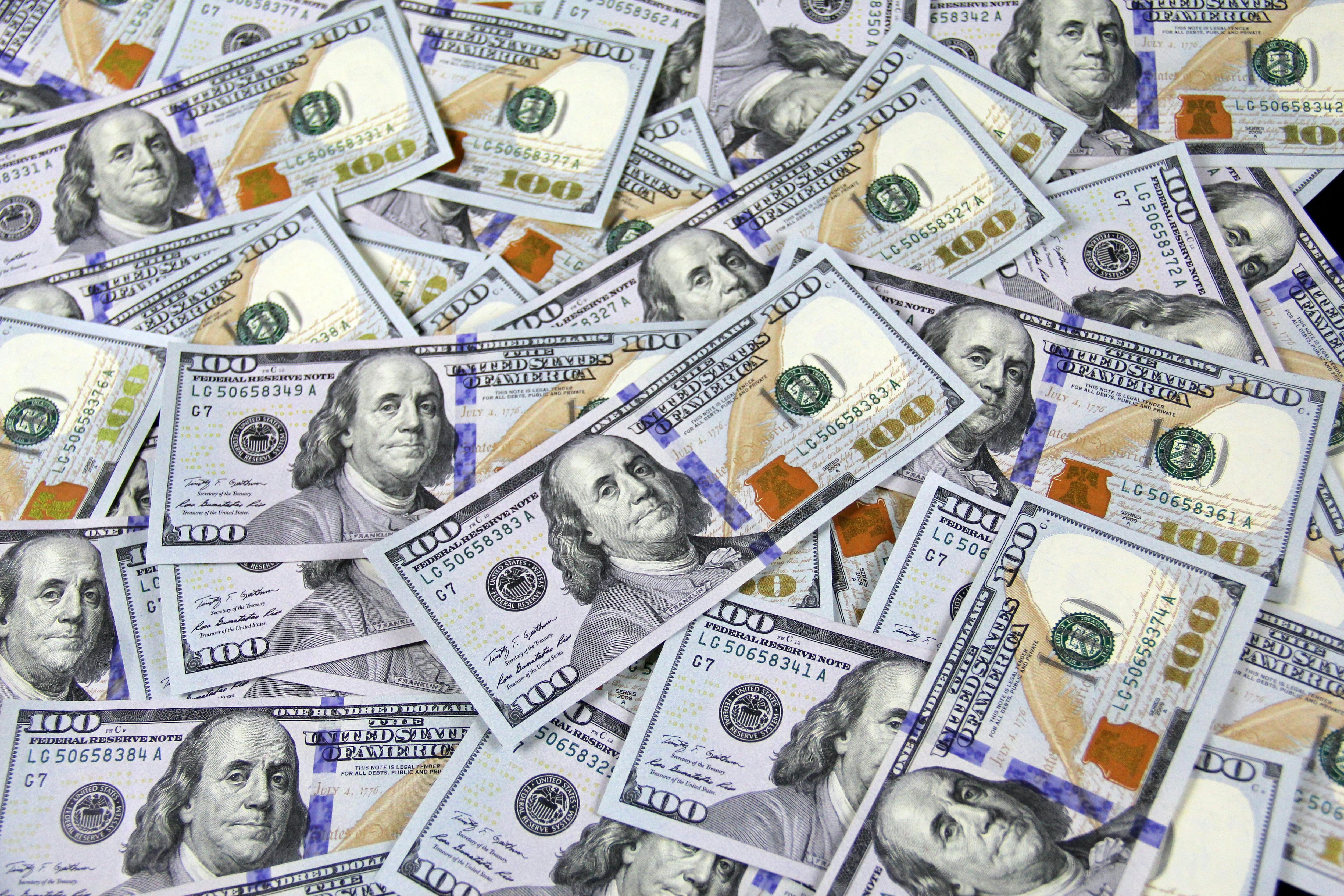 Cuando baja la confianza, la gente se refugia en el dólar. (Pexels)