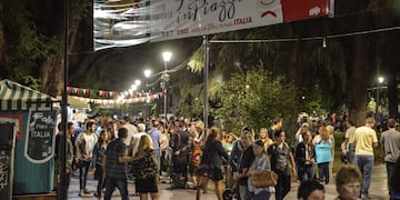 La Festa in Piazza tendrá lugar los días 28 de febrero y 1 y 2 de marzo en la Plaza Italia de Ciudad de Mendoza a partir de las 20hs.
