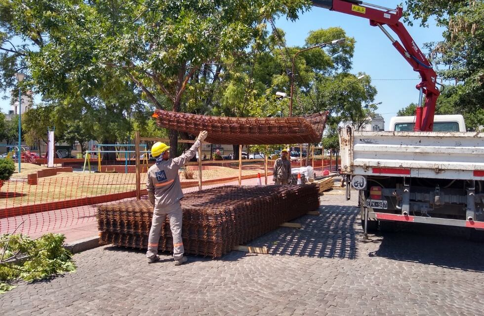 Desagüe de calle Tucumán: avanza el frente de obra del centro