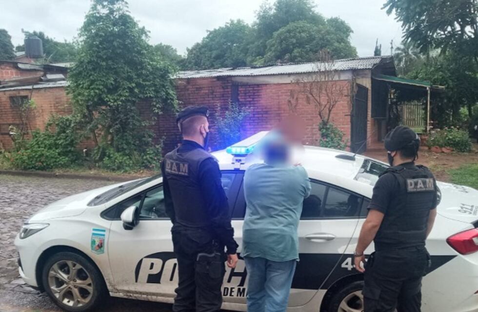 Detienen a un hombre tras amenazar a su pareja con una escopeta en Eldorado