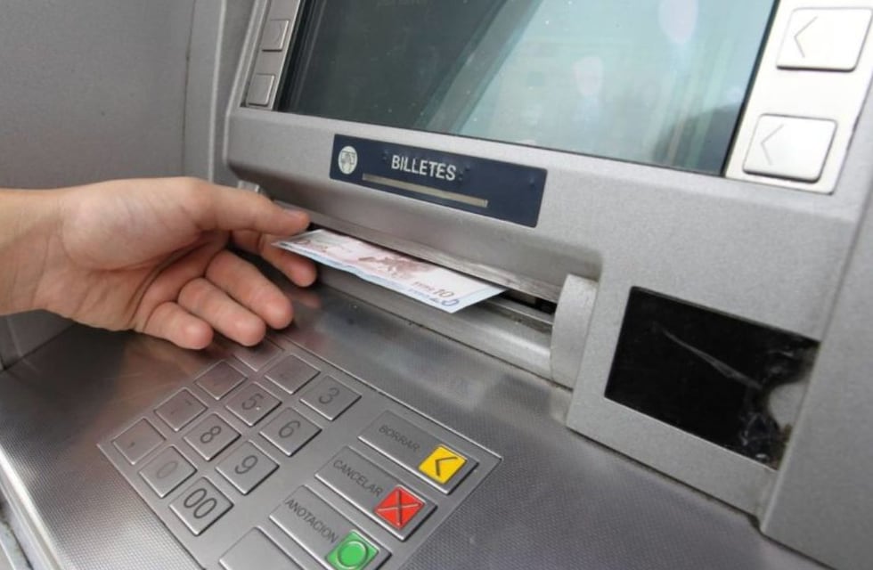 Este sábado comienza el pago del 80% del sueldo de los empleados de la administración pública