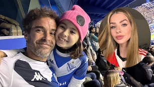 Nicolás Cabré asistió al José Amalfitani acompañado de su hija Rufina. (Foto de Instagram)