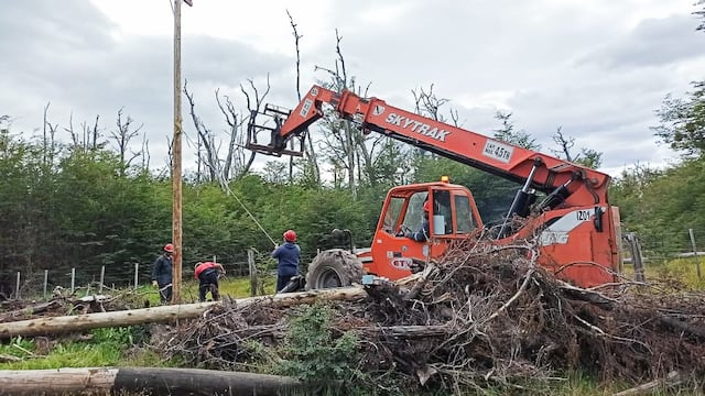 Tierra del Fuego: inició la obra de tendido eléctrico en ruta provincial 23