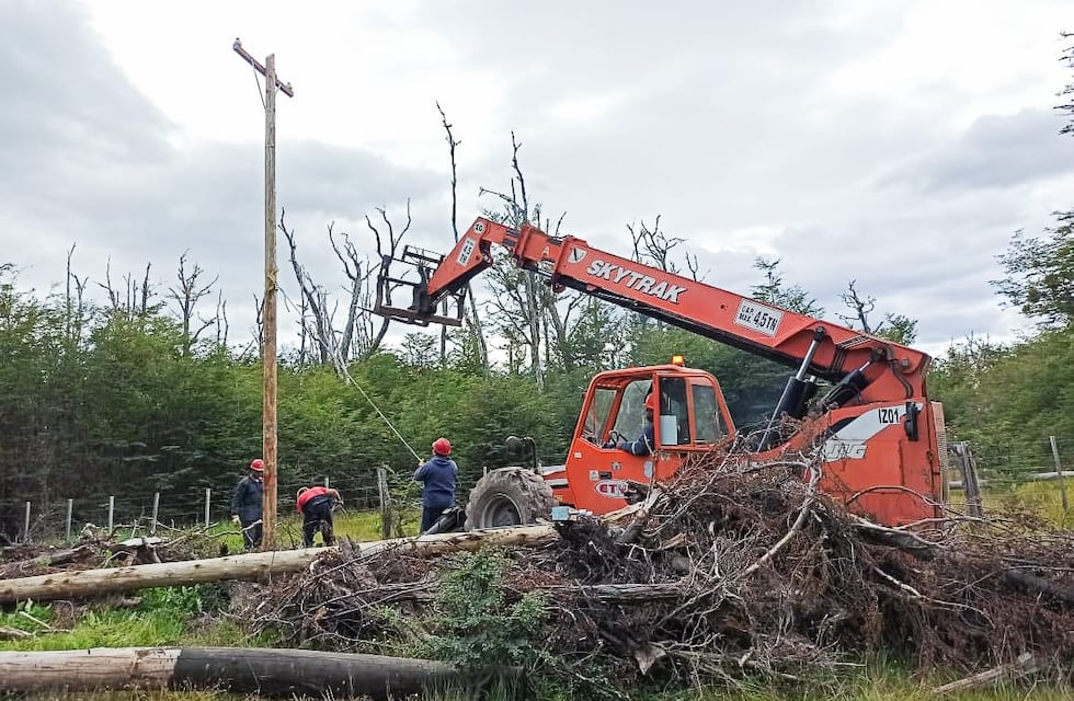Tierra del Fuego: inició la obra de tendido eléctrico en ruta provincial 23