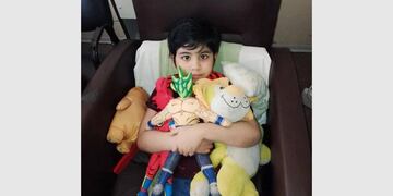 Ian, el pequeño sanjuanino que lucha contra el cáncer y no puede volver a su casa porque no está en condiciones.