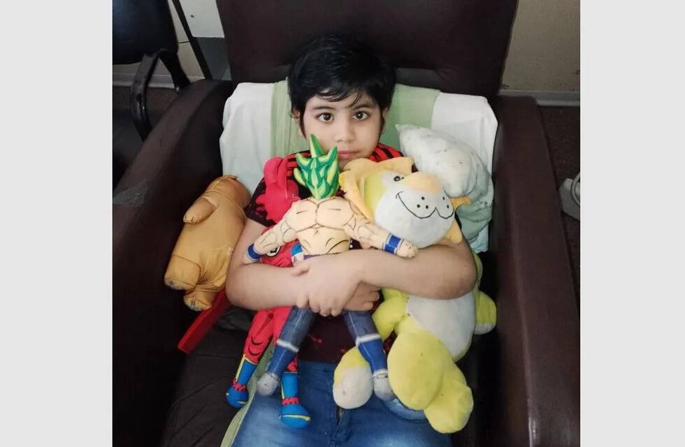Pequeño sanjuanino lucha contra el cáncer y cumplirá un año internado: no recibe el alta porque su casa no está en condiciones