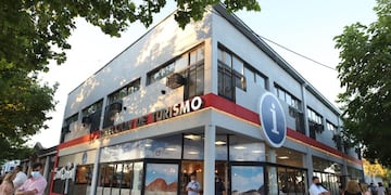 Nuevo edificio de la Dirección de Turismo en San Rafael.