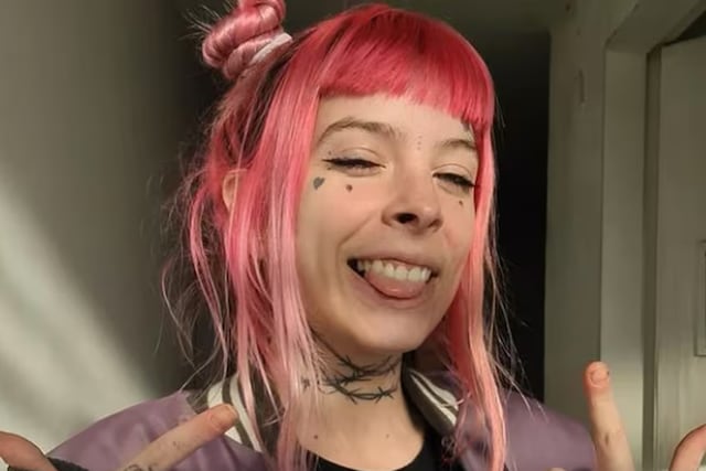 La influencer rosarina Nahir Lorenzetti sorprendió a sus seguidores.