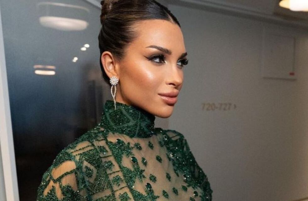 La tierna foto de Agustina Gandolfo con Theo: “Hoy en el trabajo con mamá”