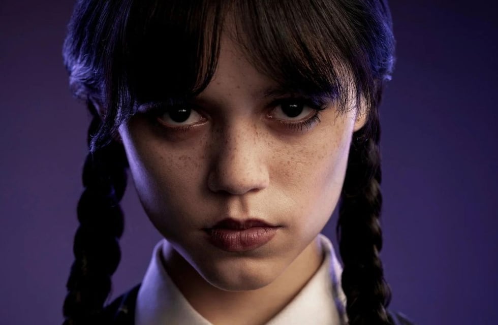 ¡Thing está de vuelta! Regresa Merlina con una segunda temporada