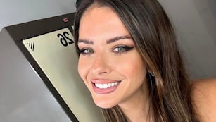 La China Suárez hizo gimnasia con un look ultra hot y realizó jugadas poses