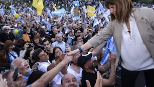 Patricia Bullrich en Barrancas de Belgrano.