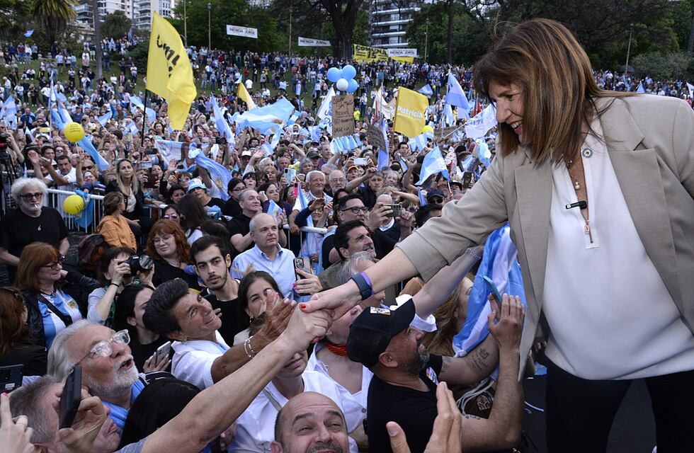 Junto a Rodríguez Larreta y Jorge Macri, Patricia Bullrich hizo su primer cierre de campaña en Barrancas de Belgrano
