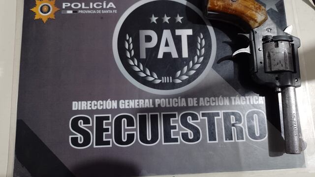 Arma incautada por la PAT