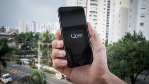 Uber Moto puso a los taxis en pie de guerra