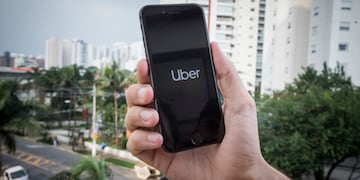Uber Moto puso a los taxis en pie de guerra