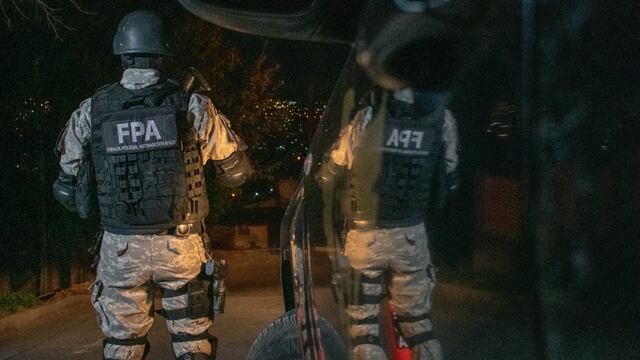 Encontraron a un menor con un motín de droga.