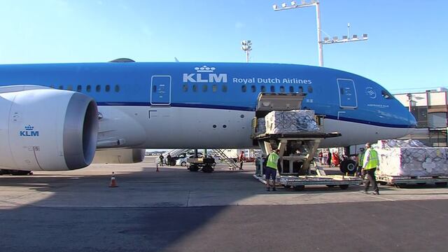 Llegaron 218 mil dosis de la vacuna de AstraZeneca vía Covax - Twitter Casa Rosada