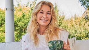 Mármol y madera: así quedó la cocina de Yanina Latorre tras la remodelación en su hogar de hace 30 años.