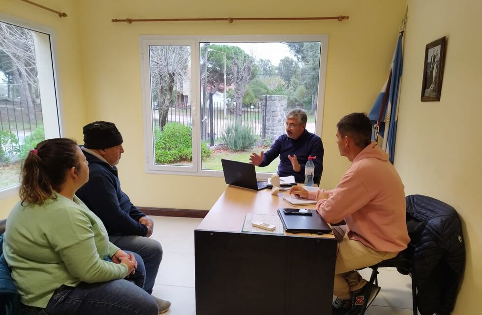 Reuniones del director de Turismo de Tres Arroyos en las localidades del distrito