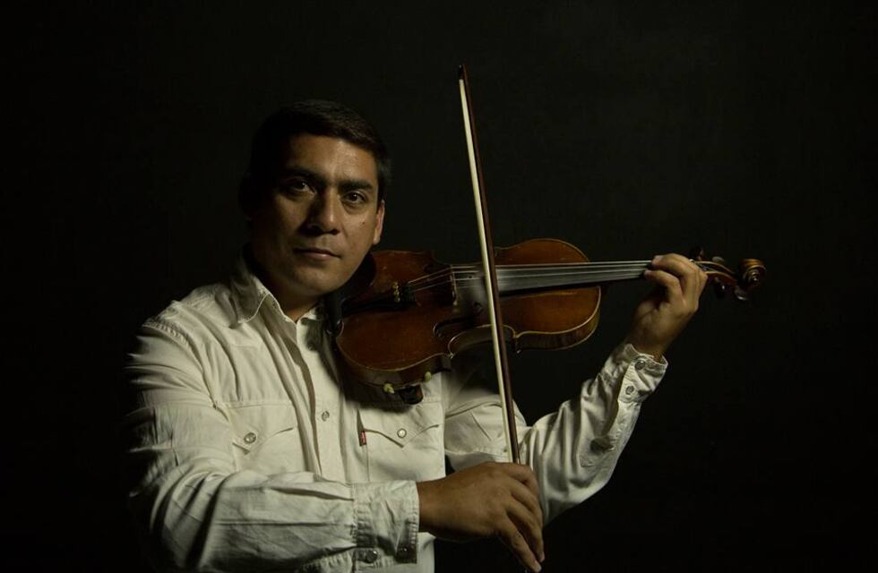 Javier Helguero despide el año con “Patrio Criollo”