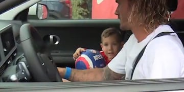 El increíble gesto con un pequeño fanático