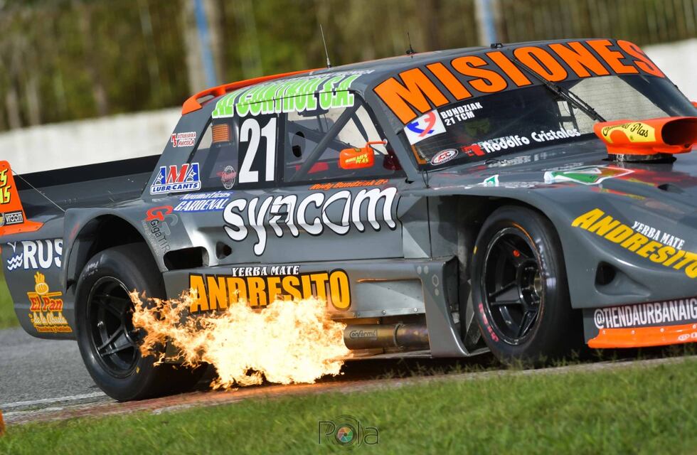 El piloto de Iguazú Bundziak quedó cuarto en el campeonato del TC Mouras