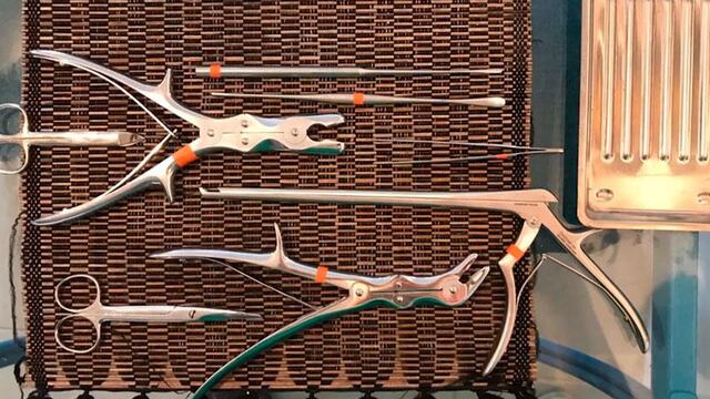 Es cirujano y le robaron todos los instrumentos de trabajo.
