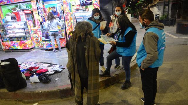 Censo de indigentes y personas en situacion de calle en el centro de Cordoba 16 mayo 2022 foto Javier Ferreyra