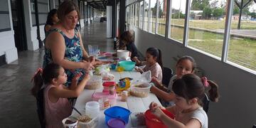 Se llevó a cabo el Taller de Cocina Infantil en el Centro Cultural La Estación de Tres Arroyos
