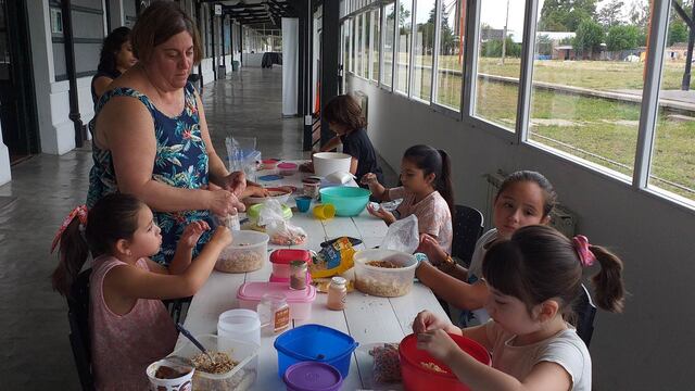 Se llevó a cabo el Taller de Cocina Infantil en el Centro Cultural La Estación de Tres Arroyos