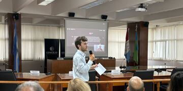 Charla en el Concejo Municipal de Rafaela sobre Inteligencia Artificial