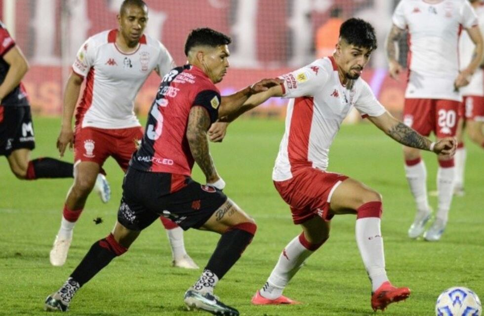 Newell’s vs Huracán por el Torneo Apertura: hora, formaciones y dónde ver el partido