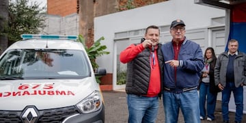 Nuevo móvil sanitario para 9 de Julio: la provincia entregó ambulancia totalmente equipada.