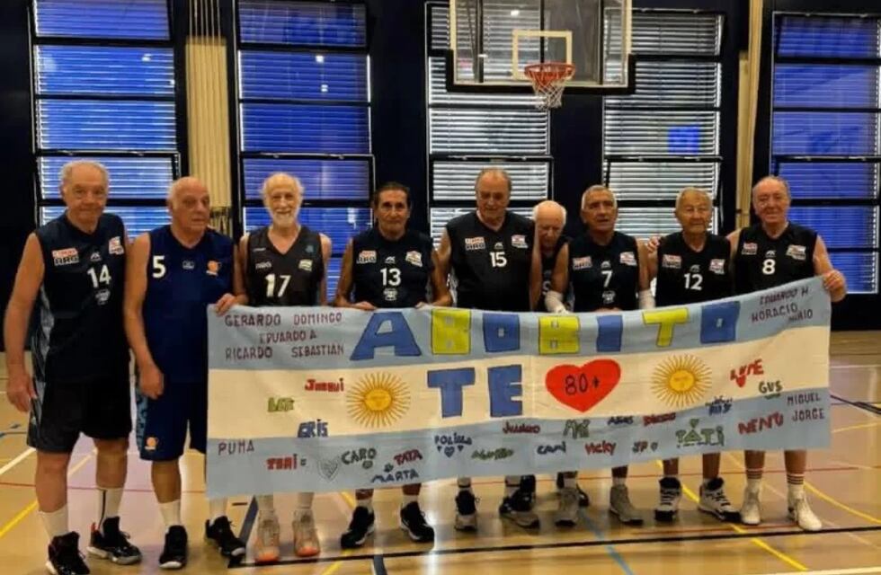 Mario Sala y la Selección Argentina de Básquet +80 le ganaron a Uruguay y hacen historia