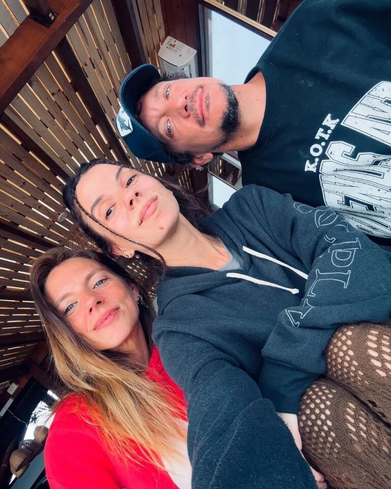 Los viajes y momentos familiares son una constante en la vida de Soledad, que prioriza la cercanía con sus seres queridos.