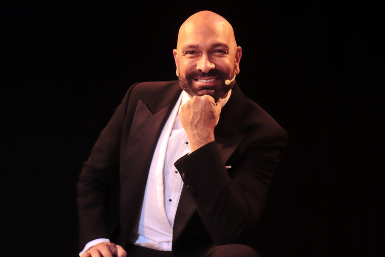 Freddy Villarreal, actor, humorista. Los Mosqueteros del rey.   (La Voz)