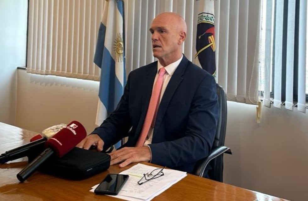 Inteligencia artificial para modernizar una Justicia “pesada y lenta”, propone Meyer