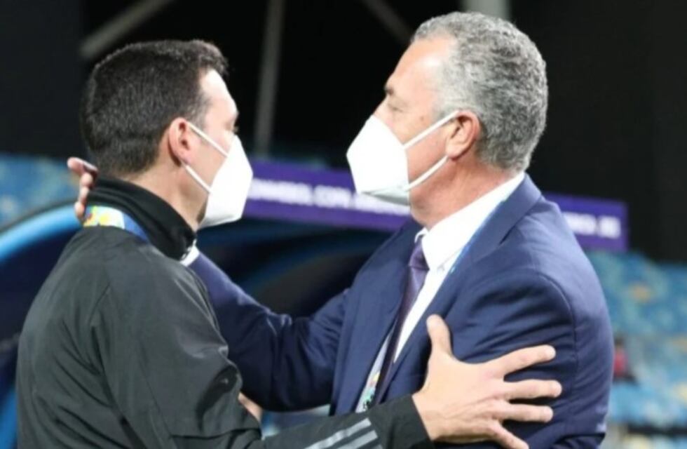 Qué le dijo Scaloni a Alfaro luego del 3 a 0 de Argentina