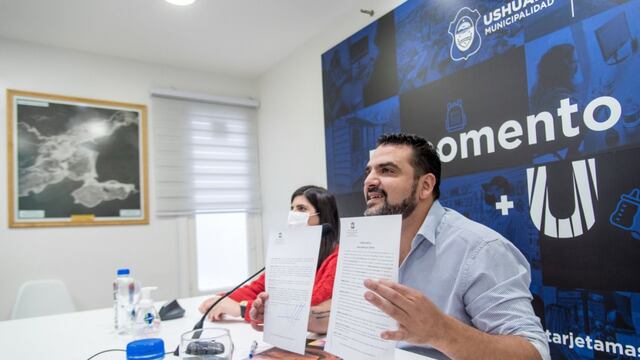 El acuerdo fue suscripto vía zoom por el intendente Walter Vuoto, acompañado por la secretaria de Economía y Finanzas municipal, Brenda Tomasevich; con el secretario Gremial del Sindicato, Germán Godoy; y con el secretario Gremial adjunto, Ariel Bugliolo.