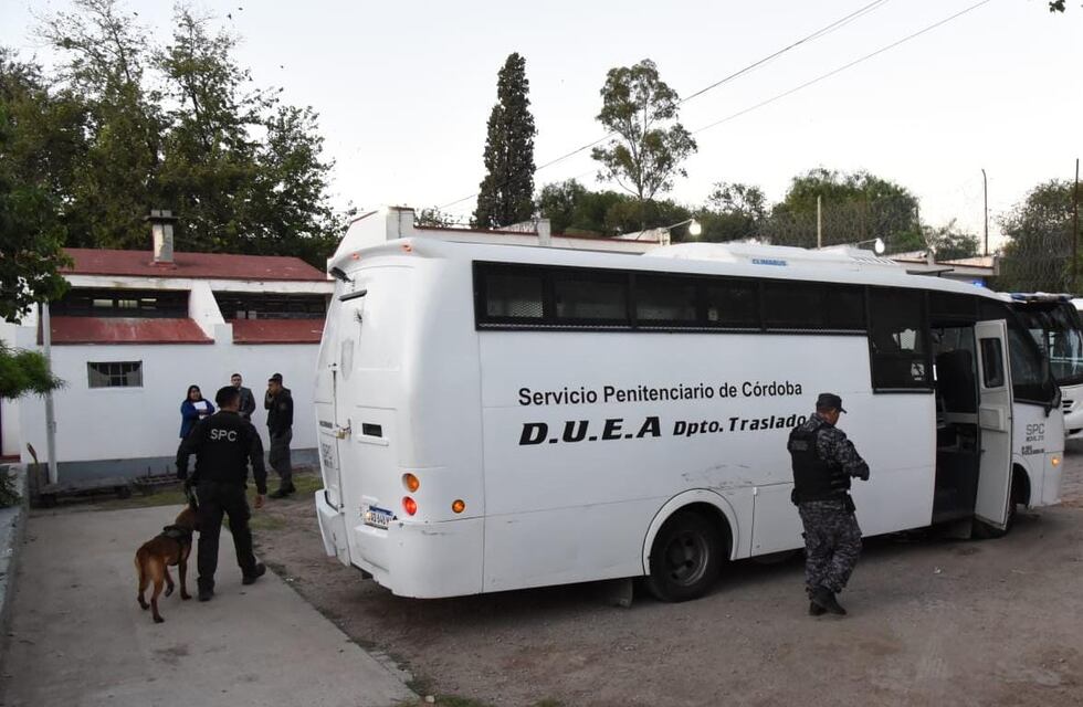 Megaoperativo policial en Córdoba: por qué trasladaron a más de 380 detenidos a Bouwer