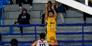 El puntaltense Iván Gómez Lepez jugará la Liga Federal de básquet para Racing de Olavarría.
