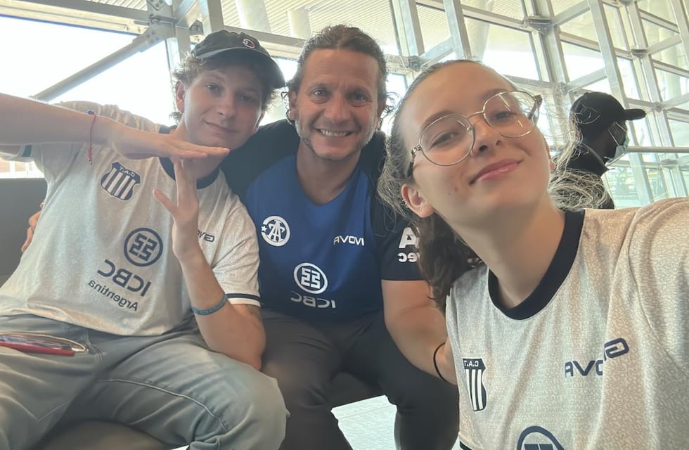 Amor que trasciende fronteras: tres cordobeses viajaron más de 70 horas para ver a Talleres