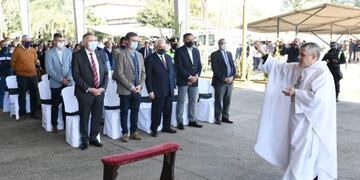 El gobernador Osvaldo Jaldo participó del inicio de la 87° zafra del Ingenio Leales