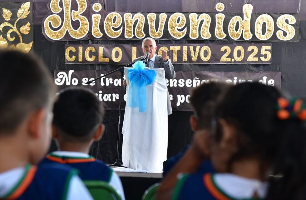Jaldo inauguró el Ciclo Lectivo 2025 en Lules